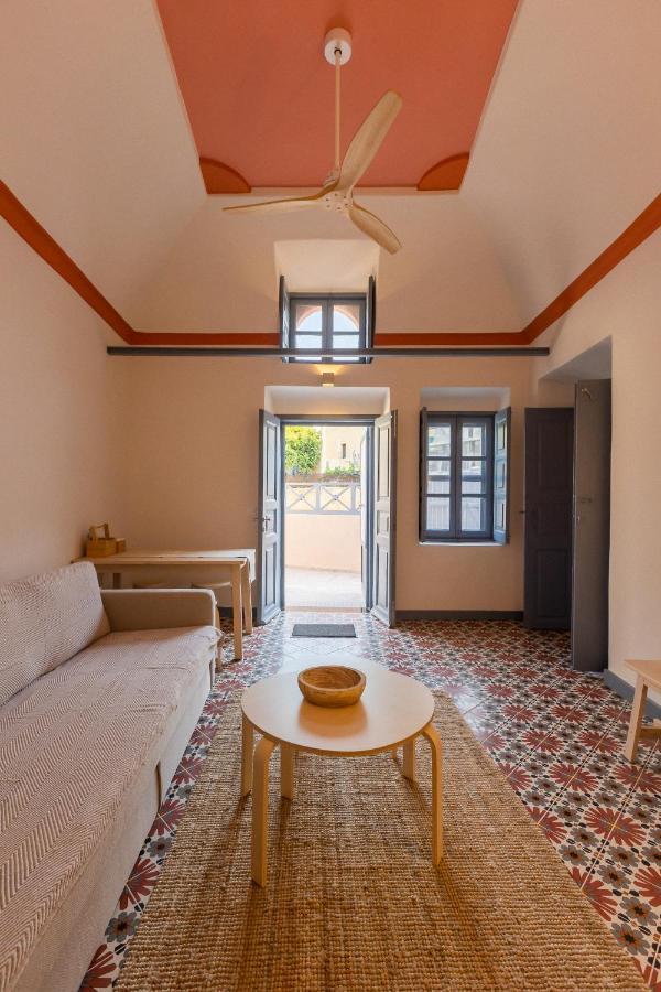 St.Mammas Traditional Apartment Mesaria Extérieur photo